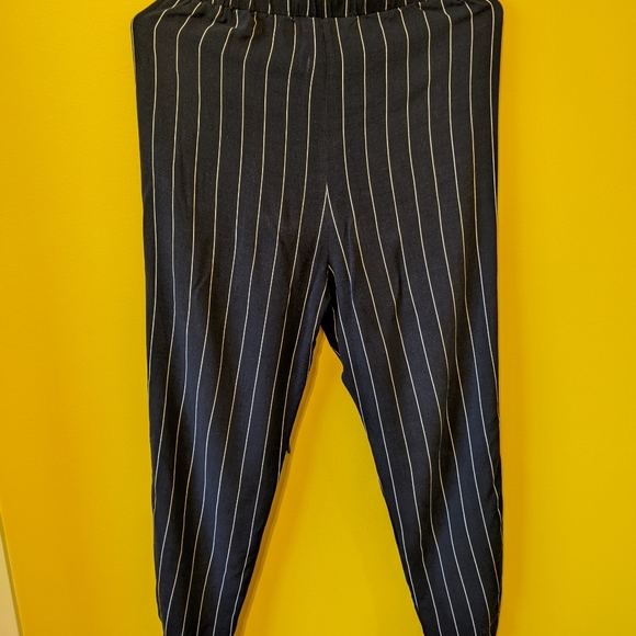 Pants - Picture 4 of 4